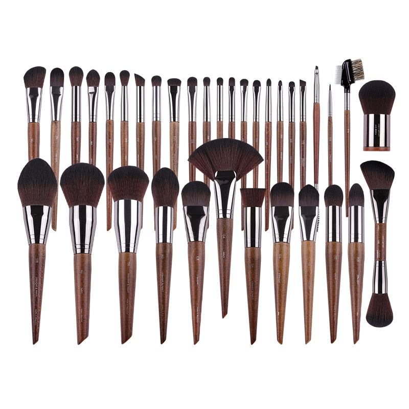 Makeup Brush Set & Kit Foundation Blusher Eyeshadow Highlight Powder Eyebrow Brushes